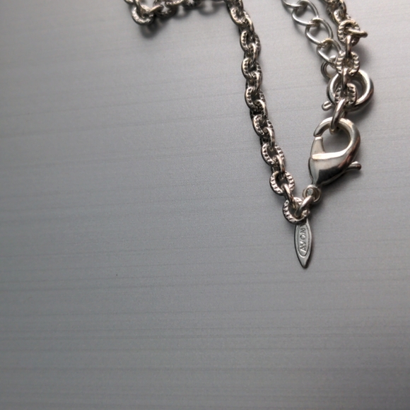 Avon Fashion Jewelry - Picture 6 of 6